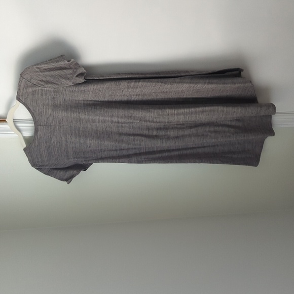 T-shirt dress - Picture 2 of 3